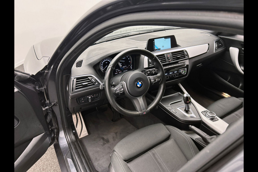 BMW 1-serie 118i High Executive M-Sport 136 PK, M/Sports/Pakket, Sport/Seats, LED, Navigatie, HiFi, 165DKM, Org.NL!!