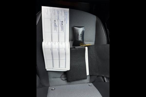 Renault Kangoo TCe 130 EDC Techno Navi / Trekhaak afn. / Camera / P-sensoren rondom / Stoel verw / Clima