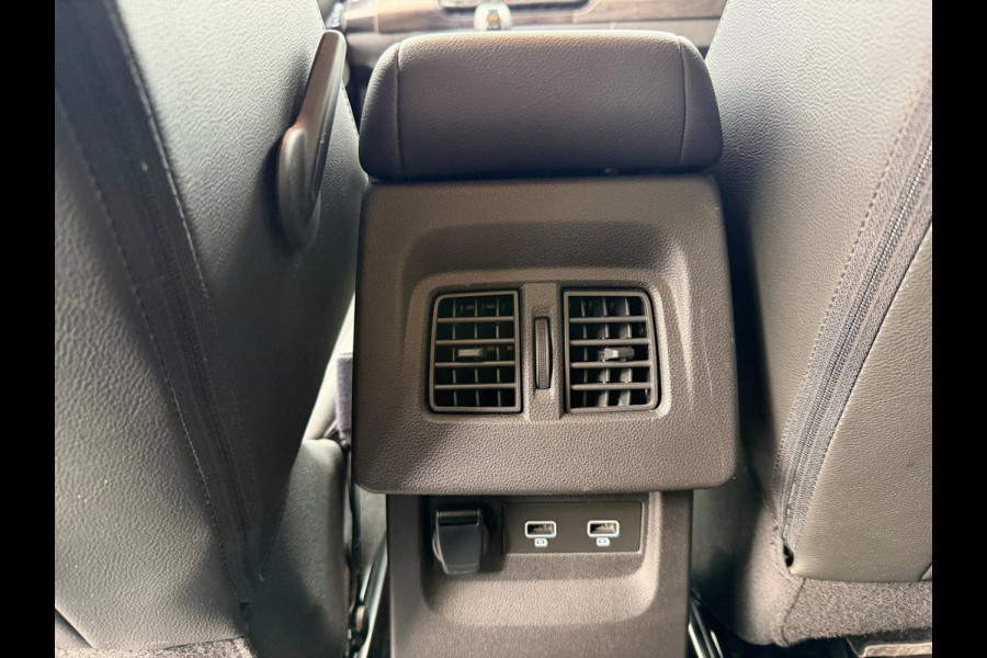 Renault Kangoo TCe 130 EDC Techno Navi / Trekhaak afn. / Camera / P-sensoren rondom / Stoel verw / Clima