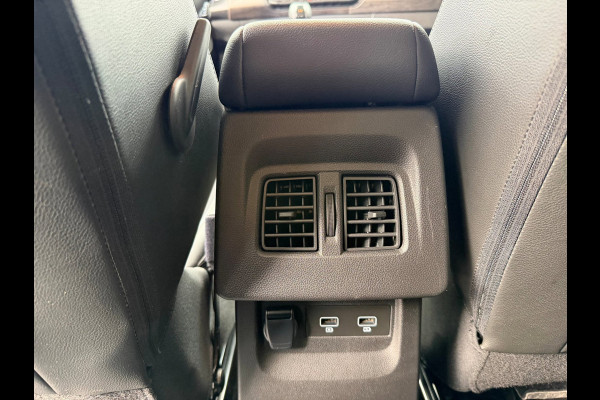 Renault Kangoo TCe 130 EDC Techno Navi / Trekhaak afn. / Camera / P-sensoren rondom / Stoel verw / Clima