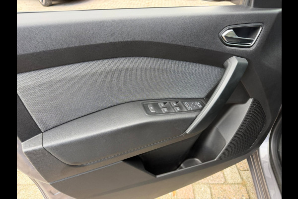 Renault Kangoo TCe 130 EDC Techno Navi / Trekhaak afn. / Camera / P-sensoren rondom / Stoel verw / Clima