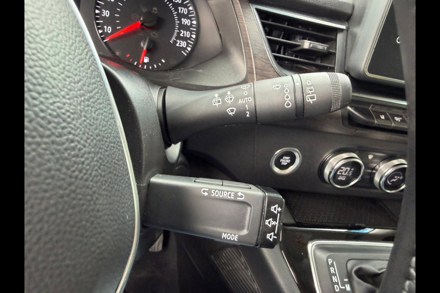 Renault Kangoo TCe 130 EDC Techno Navi / Trekhaak afn. / Camera / P-sensoren rondom / Stoel verw / Clima
