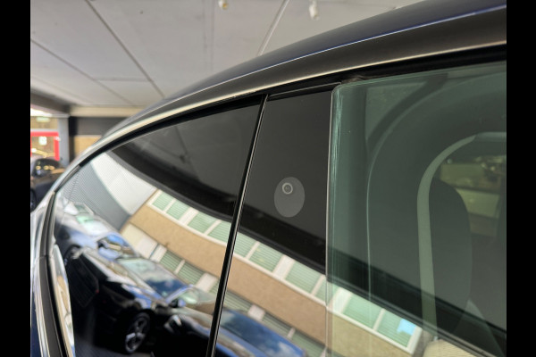 Tesla Model Y Long Range AWD 91% 75 kWh Pano|Trekhaak Afneembaar