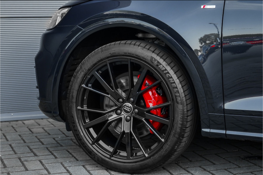 Audi Q5 55 TFSI e Quattro Competition S Pano Leder Luchtv ACC Zwart Optiek Massage Trekhaak