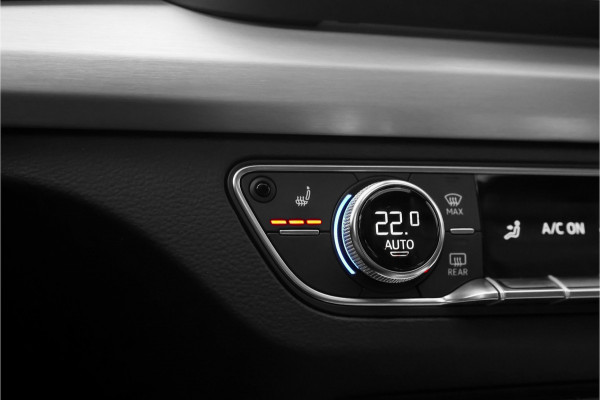 Audi Q5 55 TFSI e Quattro Competition S Pano Leder Luchtv ACC Zwart Optiek Massage Trekhaak