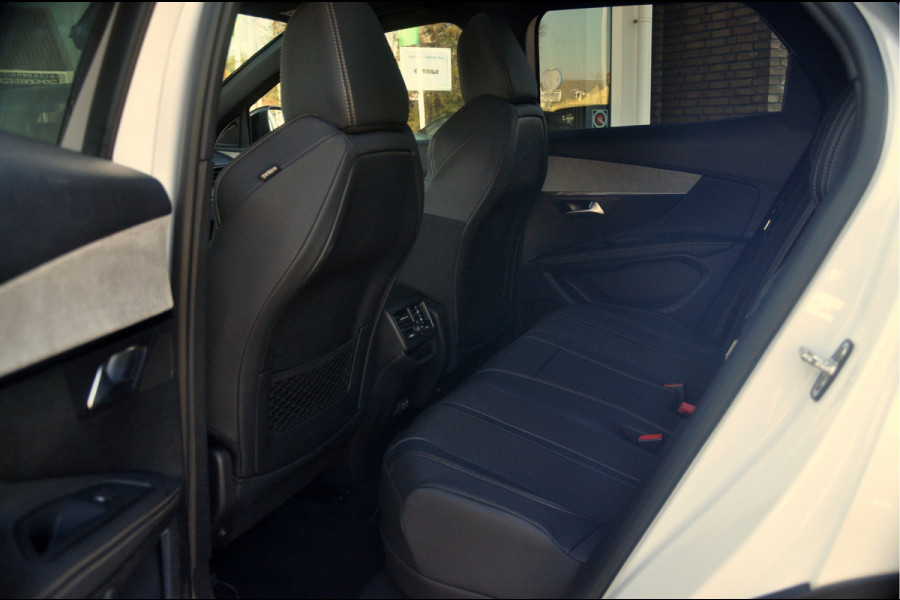 Peugeot 3008 1.6 HYbrid 225 GT |  Panoramadak | Trekhaak | SoH 96%