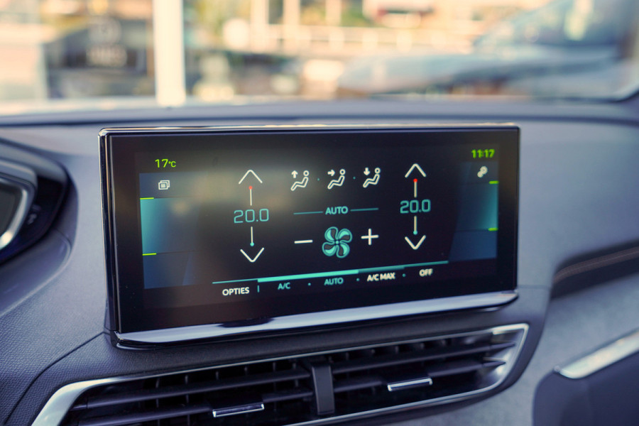 Peugeot 3008 1.6 HYbrid 225 GT |  Panoramadak | Trekhaak | SoH 96%