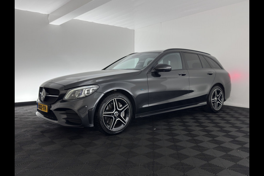 Mercedes-Benz C-Klasse Estate 300 e Business Solution AMG Limited (Plug-in) (INCL-BTW) Aut. *LEATHER-ALCANTARA | MULTIBEAM-LED | NAVI-FULLMAP | TOPVIEW | DAB | CARPLAY | DIGI-COCKPIT | SPORTSEATS | TOWBAR | 18"ALU*