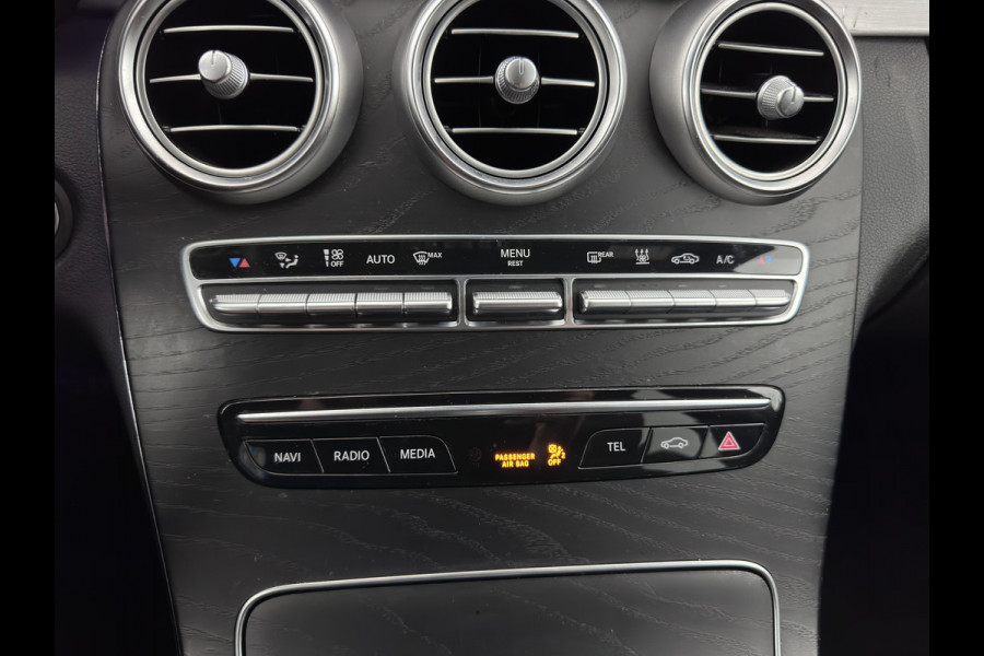 Mercedes-Benz C-Klasse Estate 300 e Business Solution AMG Limited (Plug-in) (INCL-BTW) Aut. *LEATHER-ALCANTARA | MULTIBEAM-LED | NAVI-FULLMAP | TOPVIEW | DAB | CARPLAY | DIGI-COCKPIT | SPORTSEATS | TOWBAR | 18"ALU*