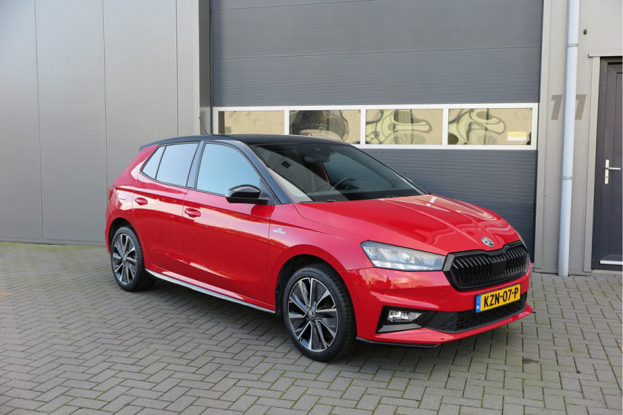 Škoda Fabia 1.0 TSI 70kw 95pk Monte Carlo , Led (Skoda crystal lighting)  , Bi-color, Virtual cockpit, Sportstoelen,Keyless entry/start, Navi via Smartlink, Cruisecontrol, PDC, Camera , LMV. etc.