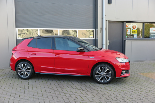 Škoda Fabia 1.0 TSI 70kw 95pk Monte Carlo , Led (Skoda crystal lighting)  , Bi-color, Virtual cockpit, Sportstoelen,Keyless entry/start, Navi via Smartlink, Cruisecontrol, PDC, Camera , LMV. etc.