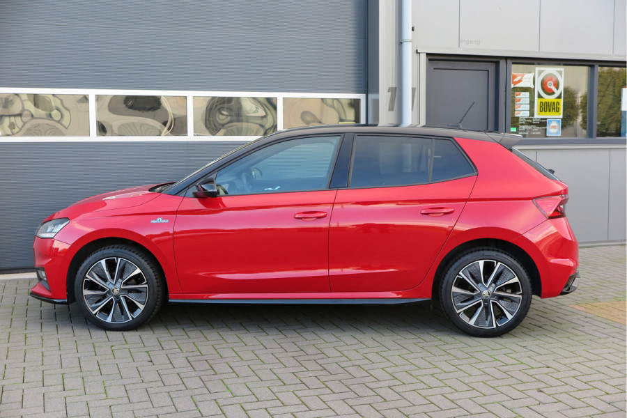 Škoda Fabia 1.0 TSI 70kw 95pk Monte Carlo , Led (Skoda crystal lighting)  , Bi-color, Virtual cockpit, Sportstoelen,Keyless entry/start, Navi via Smartlink, Cruisecontrol, PDC, Camera , LMV. etc.