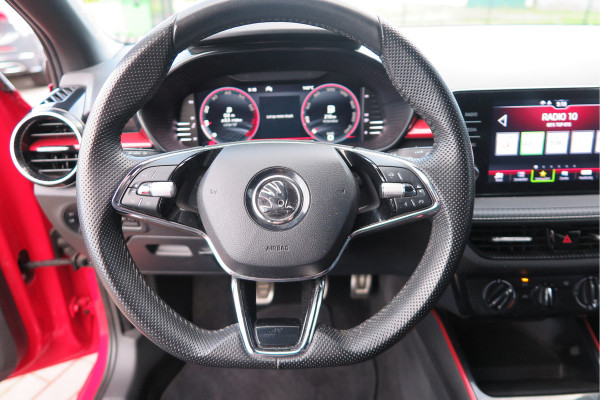 Škoda Fabia 1.0 TSI 70kw 95pk Monte Carlo , Led (Skoda crystal lighting)  , Bi-color, Virtual cockpit, Sportstoelen,Keyless entry/start, Navi via Smartlink, Cruisecontrol, PDC, Camera , LMV. etc.
