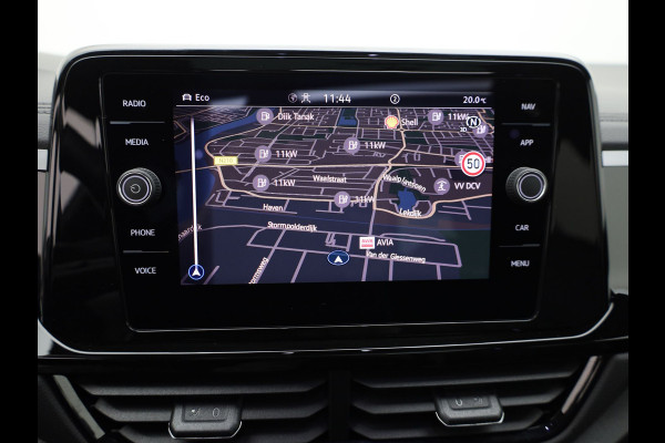 Volkswagen T-Roc 1.5 TSI R-Line Edition | IQ Light | Schuif\Kanteldak | Camera | Apple \ Andorid Auto | Trekhaak | Prijs Rijklaar !!