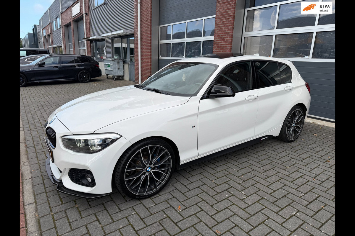 BMW 1 Serie 120i 184PK AUT M-Sport Led Dak Leder Carplay DAB+ PDC