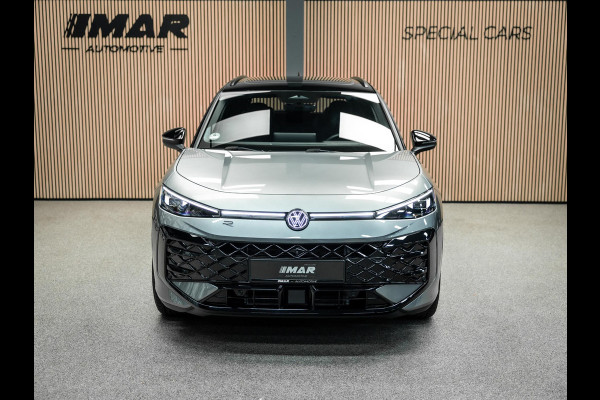 Volkswagen T-Roc T-roc R-line Vol uit gevoerde T-Roc R-line mooie kleurstelling