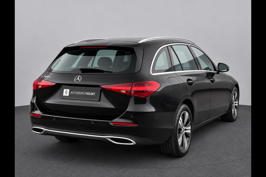 Mercedes-Benz C-Klasse Estate 300 e | Sfeerverlichting | Camera | Carplay | Dodehoek | Elektrische achterklep | Dealer onderhouden
