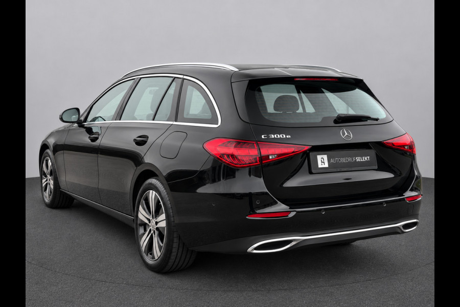 Mercedes-Benz C-Klasse Estate 300 e | Sfeerverlichting | Camera | Carplay | Dodehoek | Elektrische achterklep | Dealer onderhouden