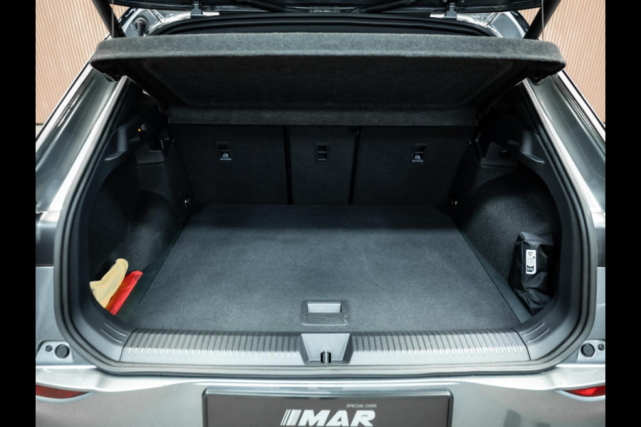 Volkswagen T-Roc T-roc R-line Vol uit gevoerde T-Roc R-line mooie kleurstelling