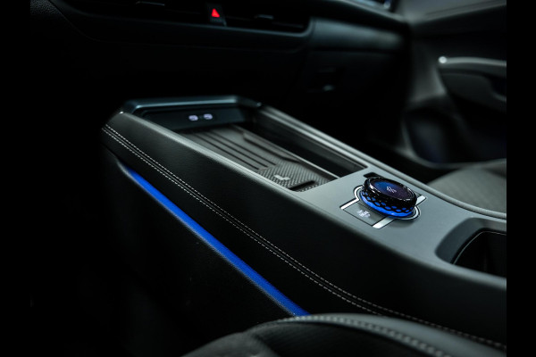 Volkswagen T-Roc T-roc R-line Vol uit gevoerde T-Roc R-line mooie kleurstelling
