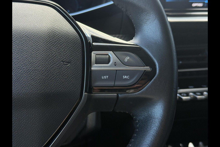 Peugeot 2008 1.2 PureTech Allure 2e Eigenaar|Navi|Camera|Carplay|D-riem vv in 2025|Trekhaak|Cruise|PDC V+A|Elek ramen|Dealer onderhouden|N.A.P|APK tot 07-2028