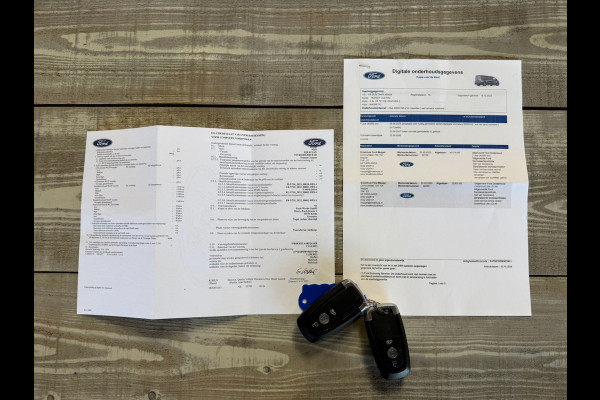 Ford Transit Custom 320 2.0 TDCI 136pk L2H1 Limited | Trekhaak | Navi | LED | Keyfree | Stoelverw. | CarPlay | Camera | 16 inch