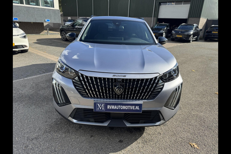 Peugeot 2008 1.2 Hybrid 145 Allure AUTOMAAT | CRUISE CONTROL| 30.000KM! | CAMERA| NAVIGATIE |RIJKLAARPRIJS INCL. 12 MND BOVAG GARANTIE|