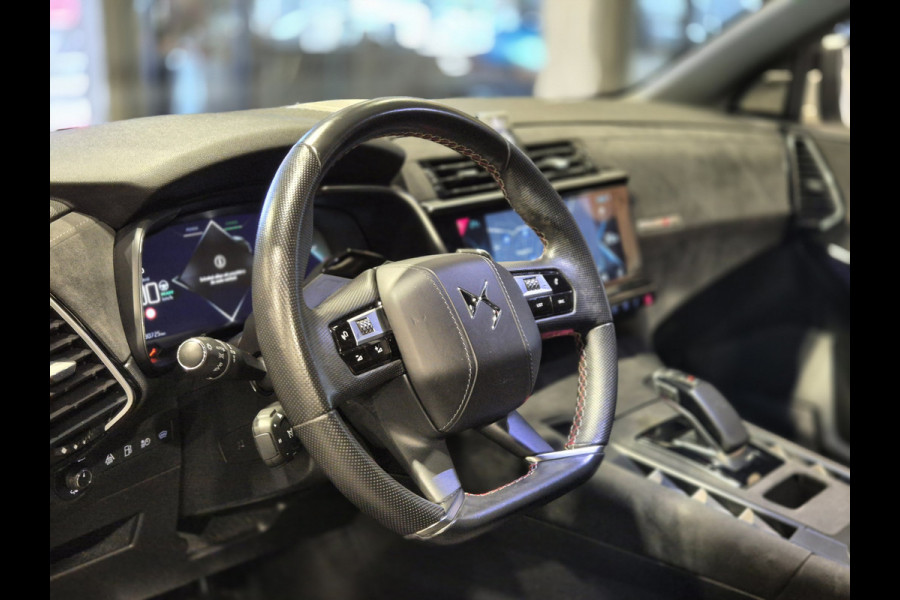 DS 7 Crossback E-Tense Performance Line+ Panorama | Deep Black Alcantara | 360 Camera | Nightvision | Stoelverwarming
