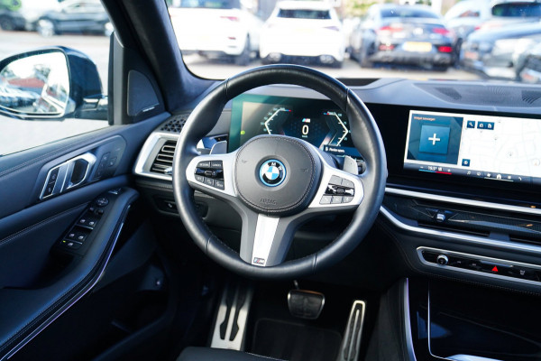 BMW X5 XDrive50e High Executive | X5M Kuipstoelen | Driving assistant Prof | HuD | Dravit Grau | Luchtvering | Stoelverkoeling |