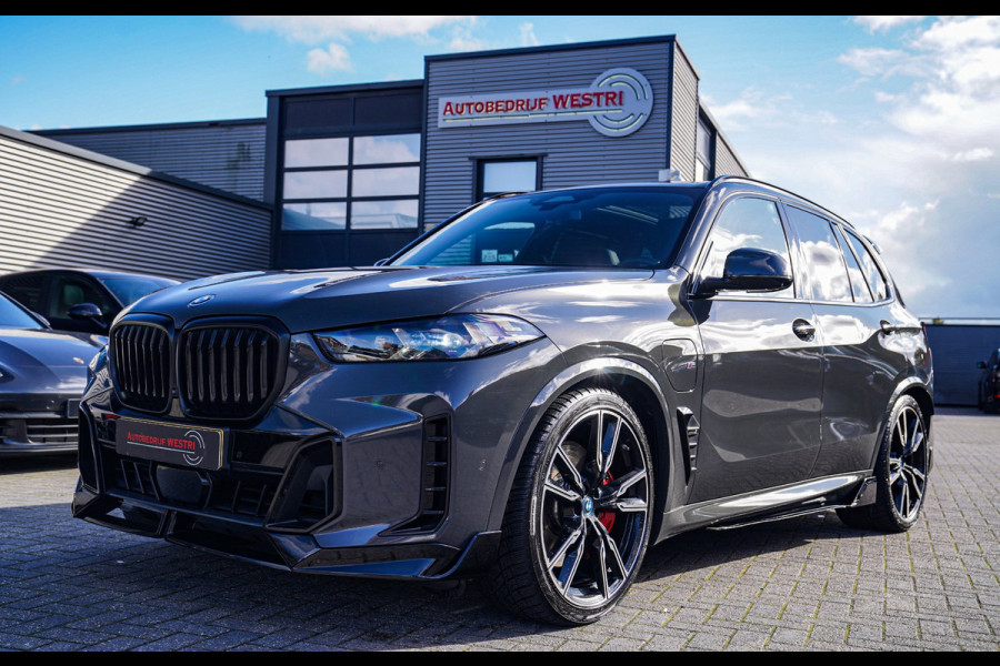 BMW X5 XDrive50e High Executive | X5M Kuipstoelen | Driving assistant Prof | HuD | Dravit Grau | Luchtvering | Stoelverkoeling |