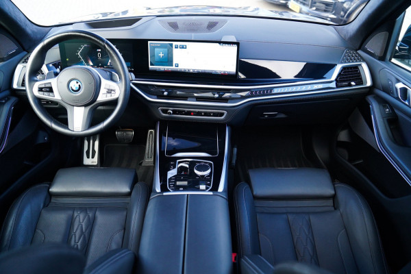 BMW X5 XDrive50e High Executive | X5M Kuipstoelen | Driving assistant Prof | HuD | Dravit Grau | Luchtvering | Stoelverkoeling |