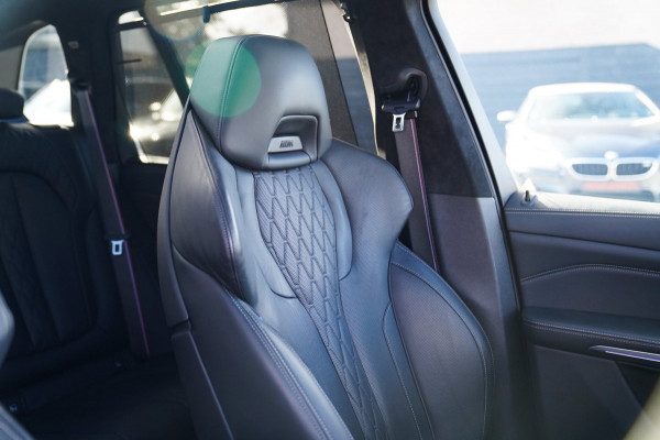 BMW X5 XDrive50e High Executive | X5M Kuipstoelen | Driving assistant Prof | HuD | Dravit Grau | Luchtvering | Stoelverkoeling |