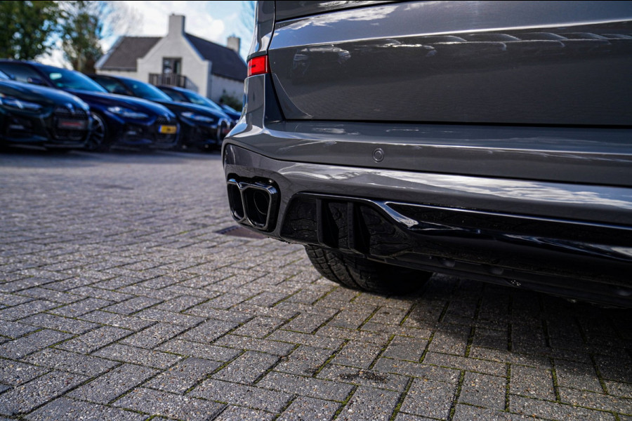BMW X5 XDrive50e High Executive | X5M Kuipstoelen | Driving assistant Prof | HuD | Dravit Grau | Luchtvering | Stoelverkoeling |