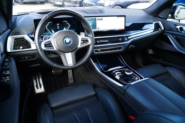 BMW X5 XDrive50e High Executive | X5M Kuipstoelen | Driving assistant Prof | HuD | Dravit Grau | Luchtvering | Stoelverkoeling |