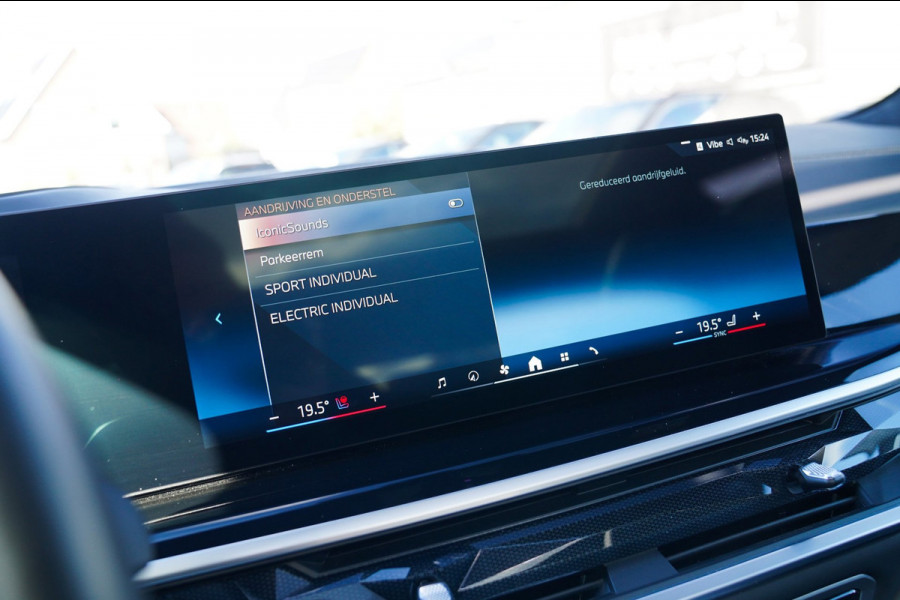 BMW X5 XDrive50e High Executive | X5M Kuipstoelen | Driving assistant Prof | HuD | Dravit Grau | Luchtvering | Stoelverkoeling |
