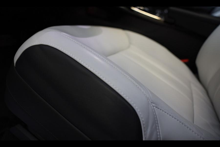 Land Rover Range Rover Sport 3.0 P460e Dynamic HSE PHEV / Head Up / 360 Camera / Leder Two Tone / Open Pano / Trekhaak / 23 Inch