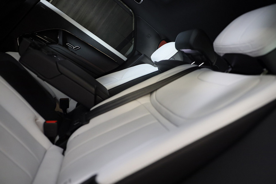 Land Rover Range Rover Sport 3.0 P460e Dynamic HSE PHEV / Head Up / 360 Camera / Leder Two Tone / Open Pano / Trekhaak / 23 Inch