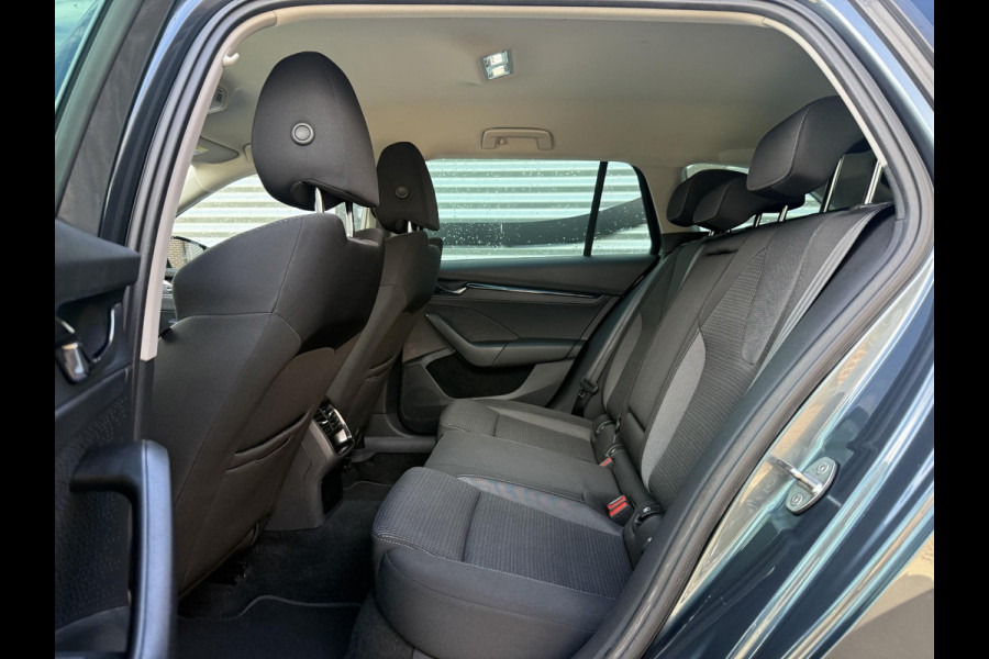 Škoda Octavia Combi 1.0 e-TSI Business Edition 1e Eigenaar|Navi|Virtual Cockpit|Carplay|Clima|Cruise|PDC|Dealer Onderhouden|N.A.P|APK tot 05-2027