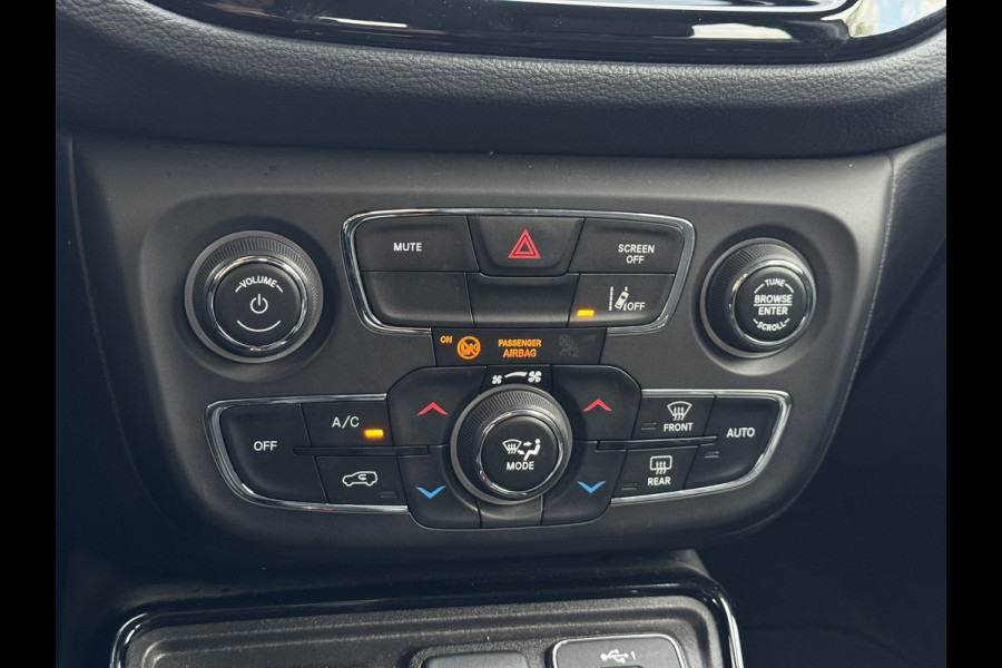 Jeep Compass 1.3T Night Eagle Liberty Edition | Navi, Camera, Carplay/Android, Cruise, 19'' LMV, Half Leder | Dealeronderhouden |