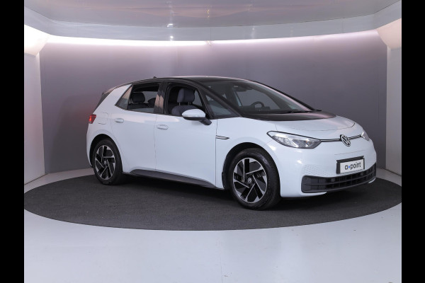 Volkswagen ID.3 Pure 45 kWh 150pk | Navi| int.voorverwarming| 18'LMvelgen