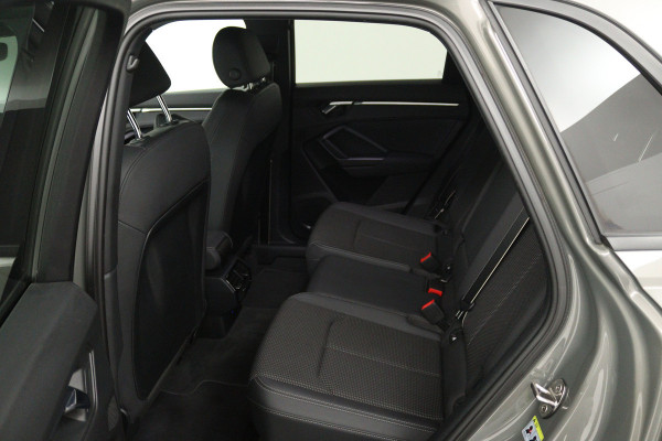Audi Q3 35 TFSI S Line Pro Line S (TREKHAAK, STOELVERWARMING, CAMERA, CLIMA, CRUISE, LED, ELEKT. STOELEN)