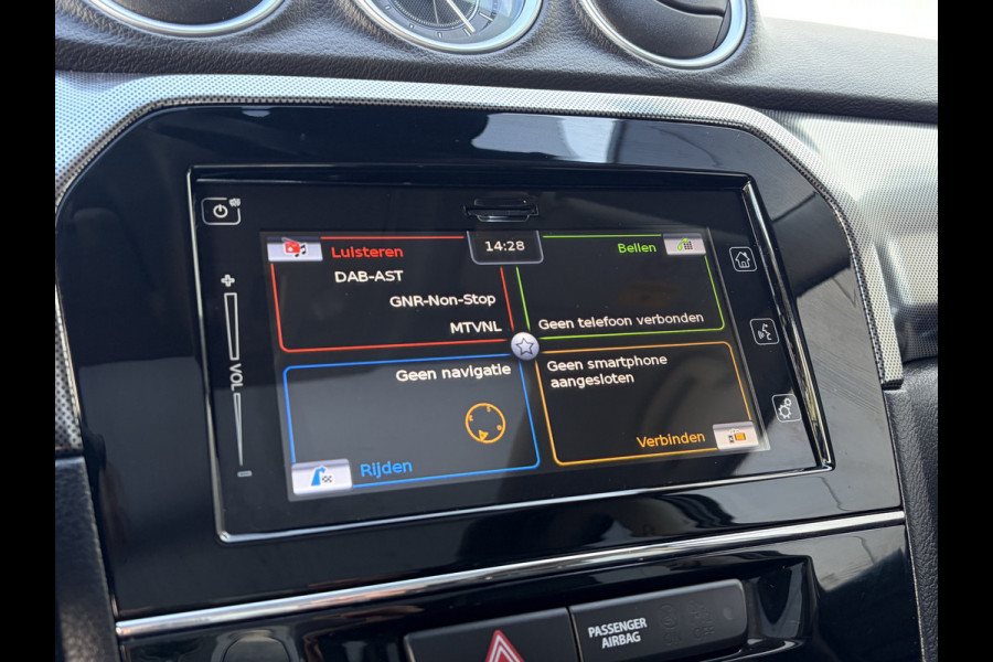 Suzuki Vitara 1.4 Boosterjet Style Aut Pano Trekhaak Carplay Camera Stoelverw Orig.NL Voll.Onderhoud!