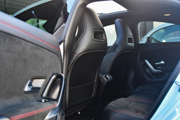 Mercedes-Benz CLA-Klasse 180 Star Edition AMG Line LIMITED, Panorama, Night, Camera, 19", Sfeer, Multibeam!