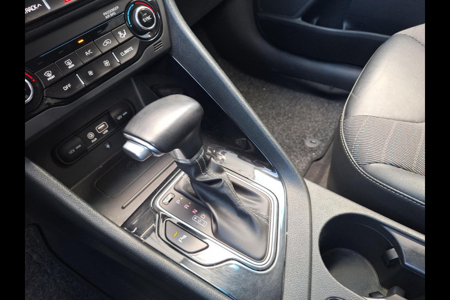 Kia Niro 1.6 GDi Hybrid DynamicLine | Trekhaak 1300kg | Dealer Onderhouden | Lage km-stand | Adaptive CC | Camera | Climate | Navi |