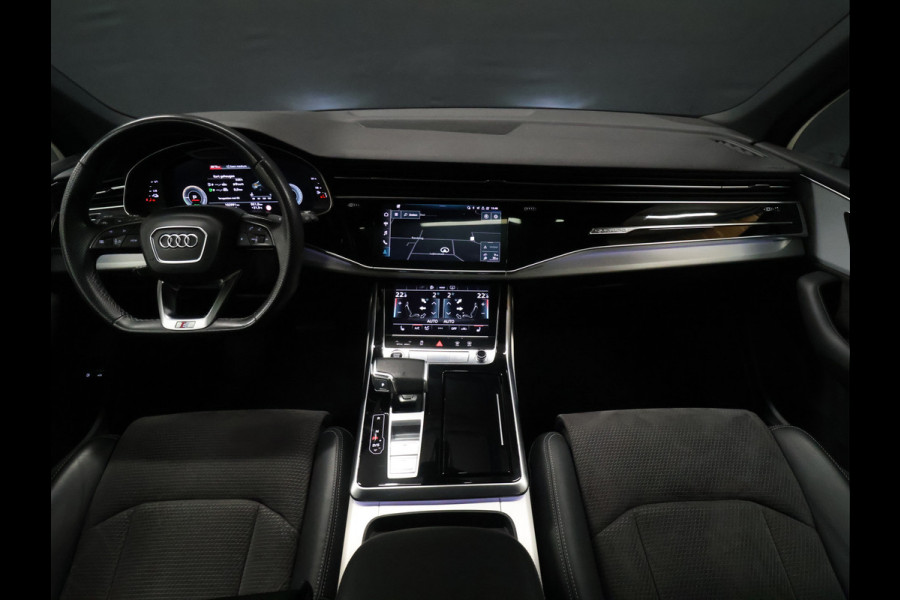 Audi Q7 60 TFSI e quattro Competition [SCHUIFKANTELDAK, APPLECARPLAY, ANDROID, CRUISE CONTROL, STOELVERWARMING, MEMORY SEATS, HEAT UP DISPLAY, DIGITAL DASH, CAMERA, PDC V+A, ELEKTRISCHE ACHTERKLEP, HALF ALCANTARA, NIEUWSTAAT]