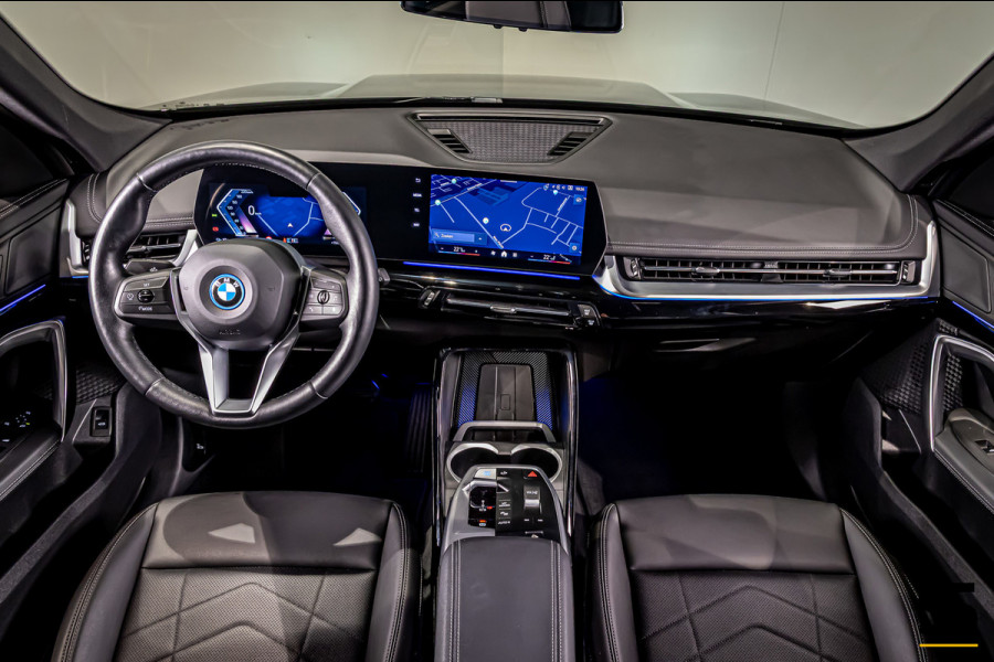 BMW iX1 XDrive30|Driving Assistant Plus|Comfort Acc|Cam|Fab g