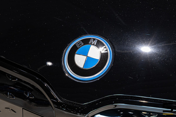 BMW iX1 XDrive30|Driving Assistant Plus|Comfort Acc|Cam|Fab g