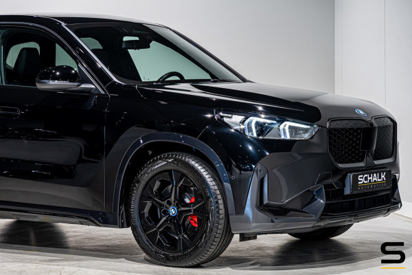 BMW iX1 XDrive30|Driving Assistant Plus|Comfort Acc|Cam|Fab g