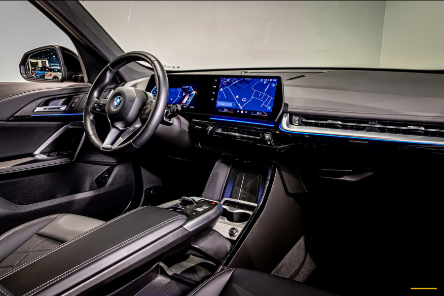 BMW iX1 XDrive30|Driving Assistant Plus|Comfort Acc|Cam|Fab g