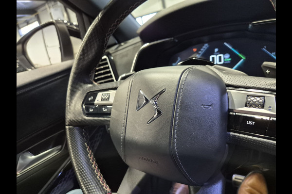 DS 7 Crossback E-Tense Performance Line+ Panorama | Deep Black Alcantara | 360 Camera | Nightvision | Stoelverwarming
